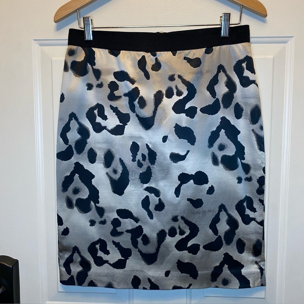Ann Taylor Silk Blend Animal Print Pencil Skirt Sz 8 Fully Lined Zip Back